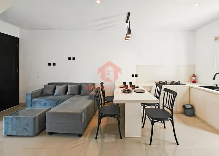 Large Uluwatu 2br Townhouse Near Gwk &