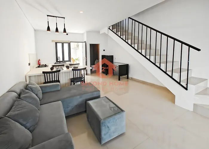 Large Uluwatu 2br Townhouse Near Gwk &